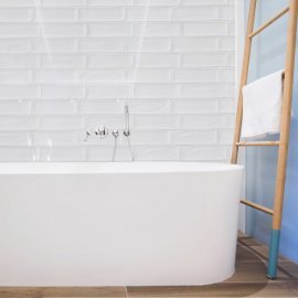 Плитка 10х30 белая